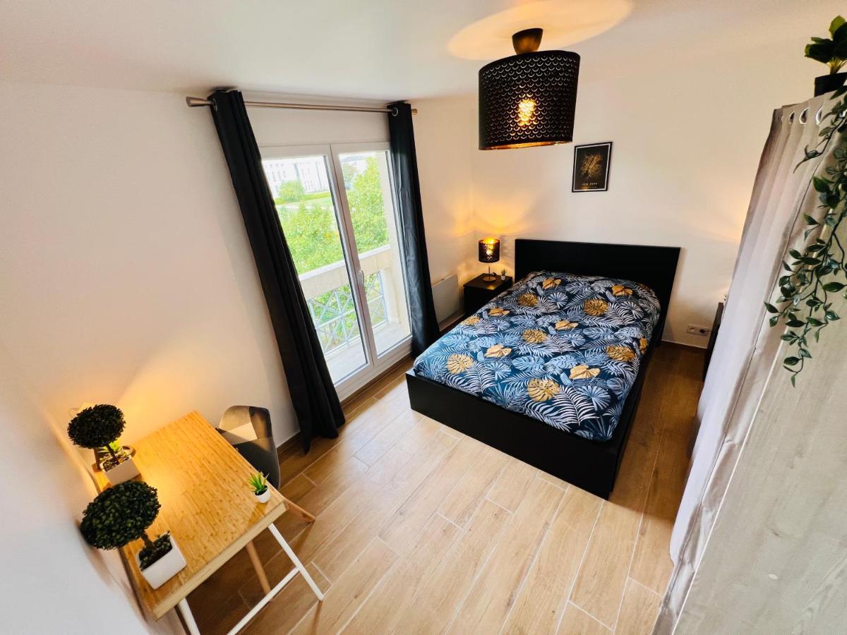 Appartement Luxueux Et Cosy Cergy Kültér fotó